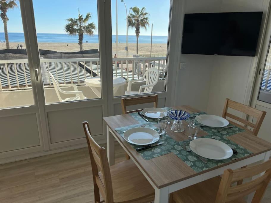 Le Carrousel - Apt Vue Mer - Plage A 10 M - Clim - Wifi 卡内 外观 照片